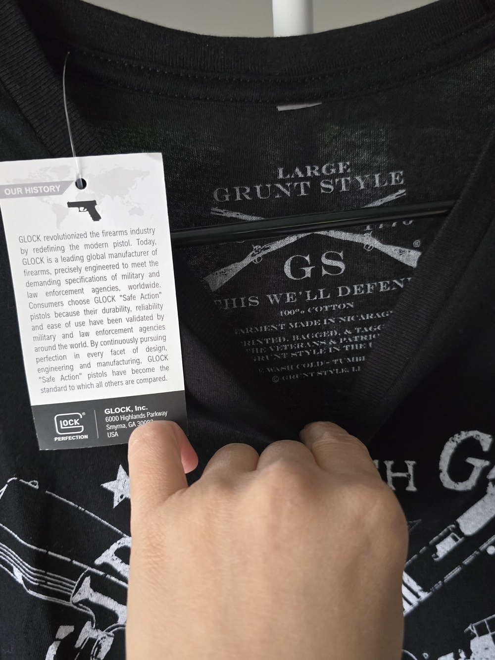 Grunt Style 'Girls With Guns' Graphic Tee - Picture 2 of 3